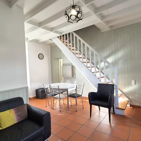 F3 House With Garden In בית נופש Grosbreuil