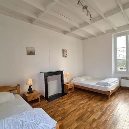 בית נופש F3 House With Garden In Grosbreuil